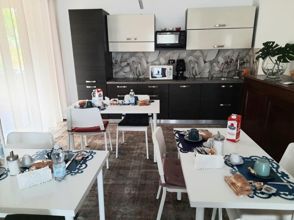 يوتْسْوولْ Caprice B&B المظهر الخارجي الصورة